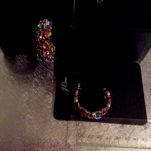 HP⭐️JCREW Crystal Cluster Hoop Earrings NWT Multi - Picture 5 of 5